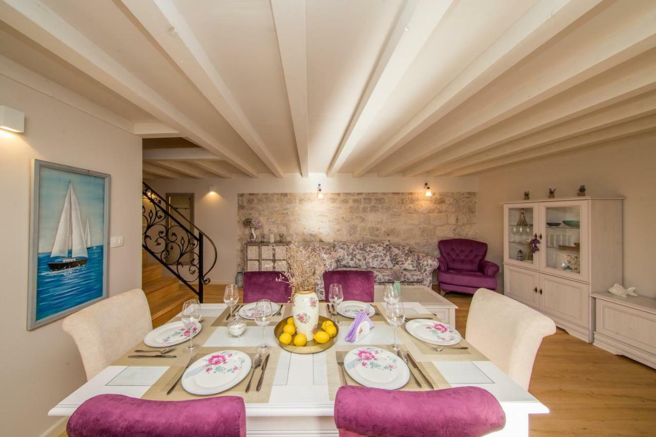 Villa Martina 코미자 외부 사진